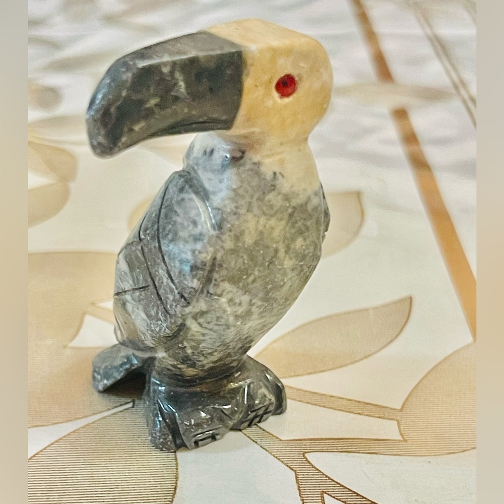 VTG Stone Carved Toucan Bird Statue Figurine Gemstone Southwest Style - Picture 4 of 6